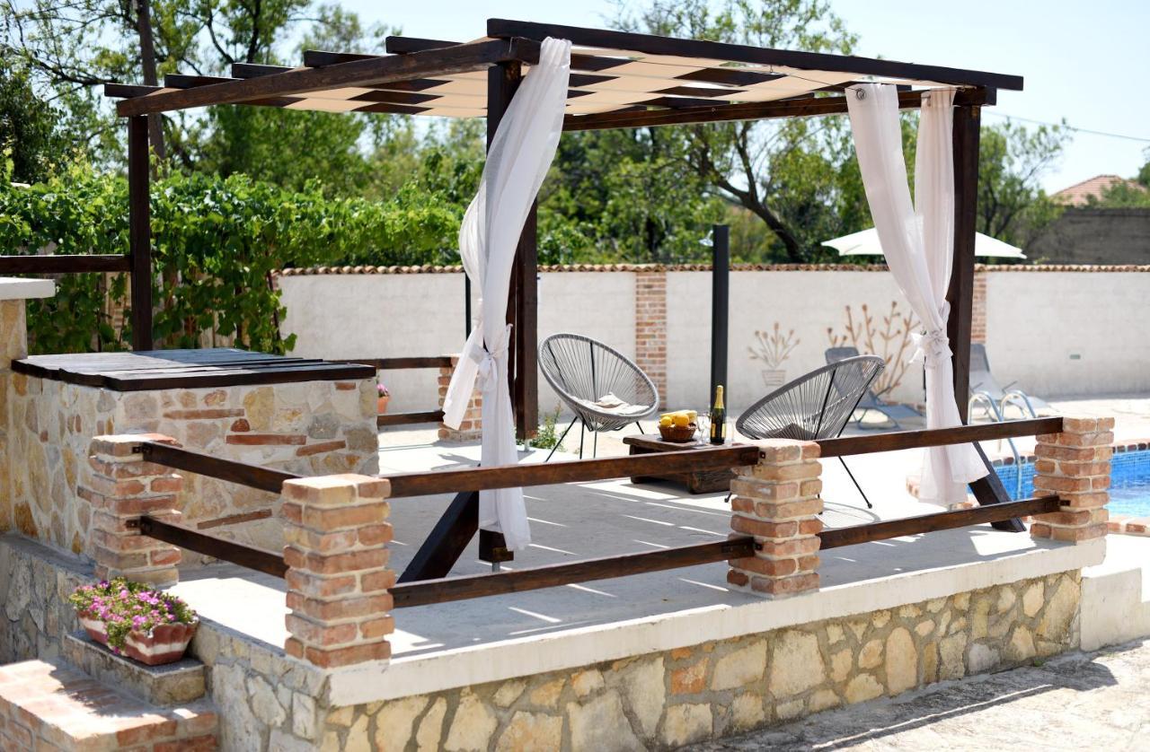 House & Apartment Palaca Donji Zemunik Exteriér fotografie